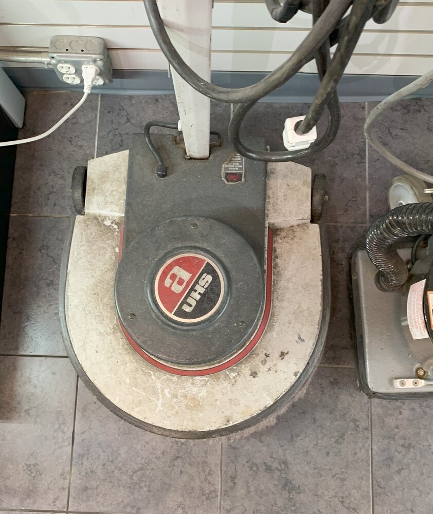 Whirlamatic Advance 20 Floor Buffer with Cord Fastcash Pawn