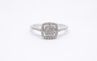 10k White Gold Halo Diamond Cluster Ring .50 CTTW Size 8.75