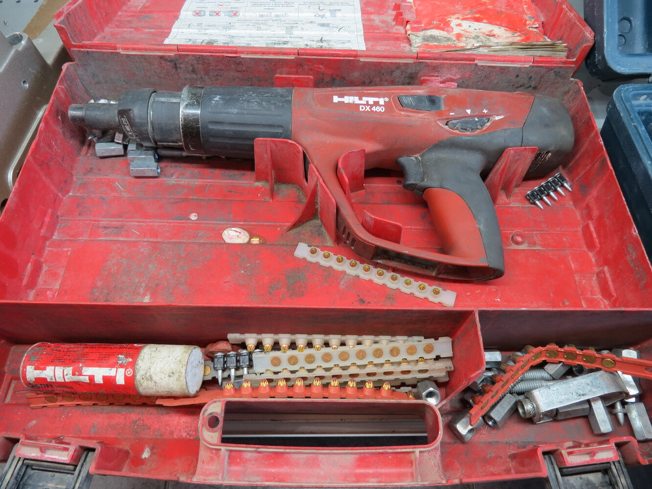 Hilti DX460 Powder Actuated Tool 