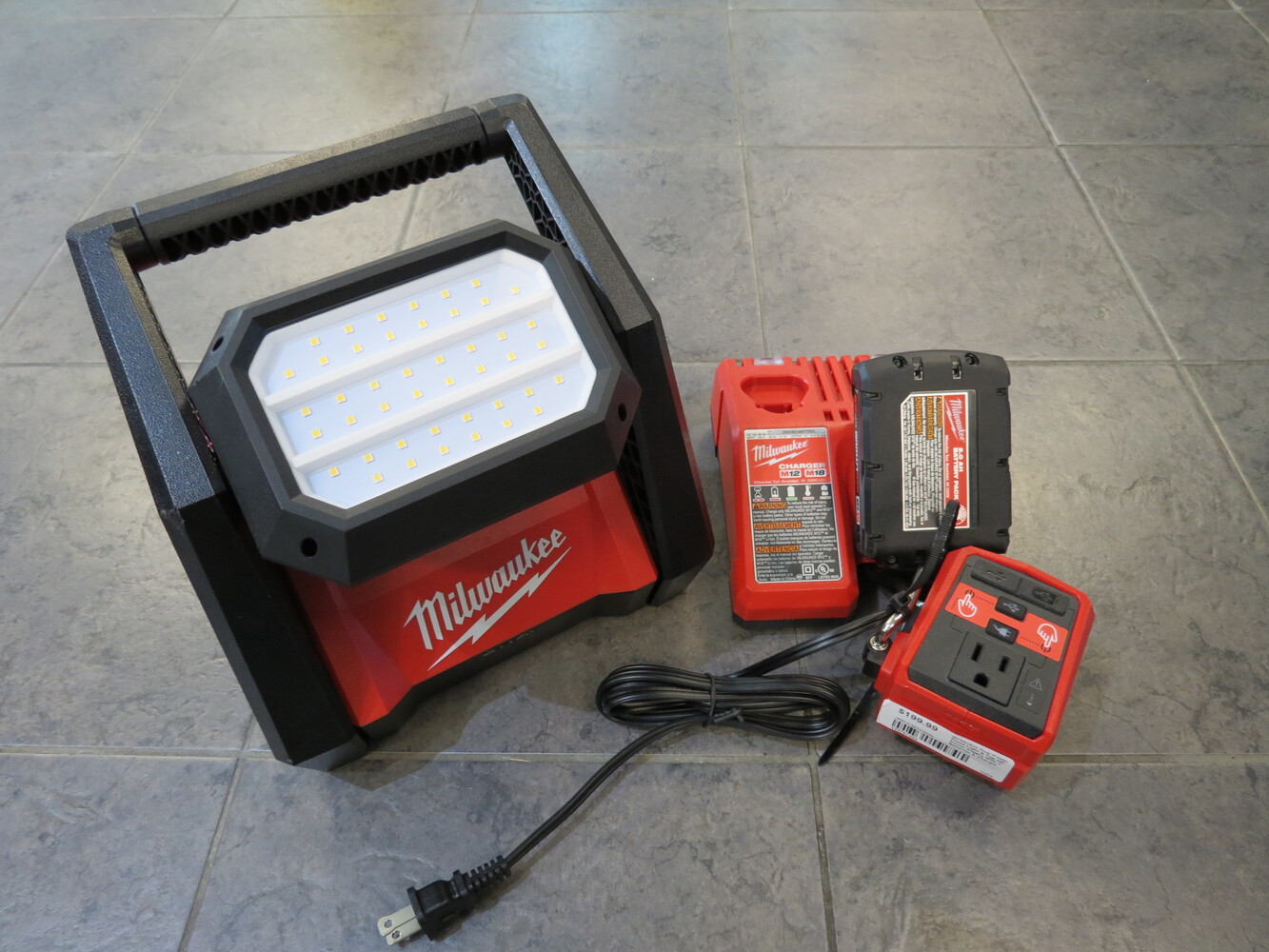 Milwaukee Dual Power Flood Light & Top Off Power Supply with 2 Batteries 