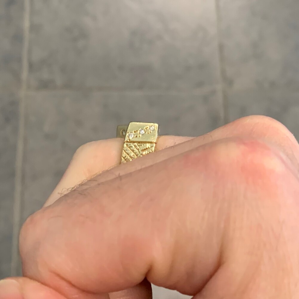 14k Yellow Gold Dice Ring w/ Emeralds & Diamonds approx .10cttw 13.5 Gram Sz 7.5