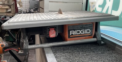 Ridgid R40211CN 7 Inch Table Top Wet Tile Saw