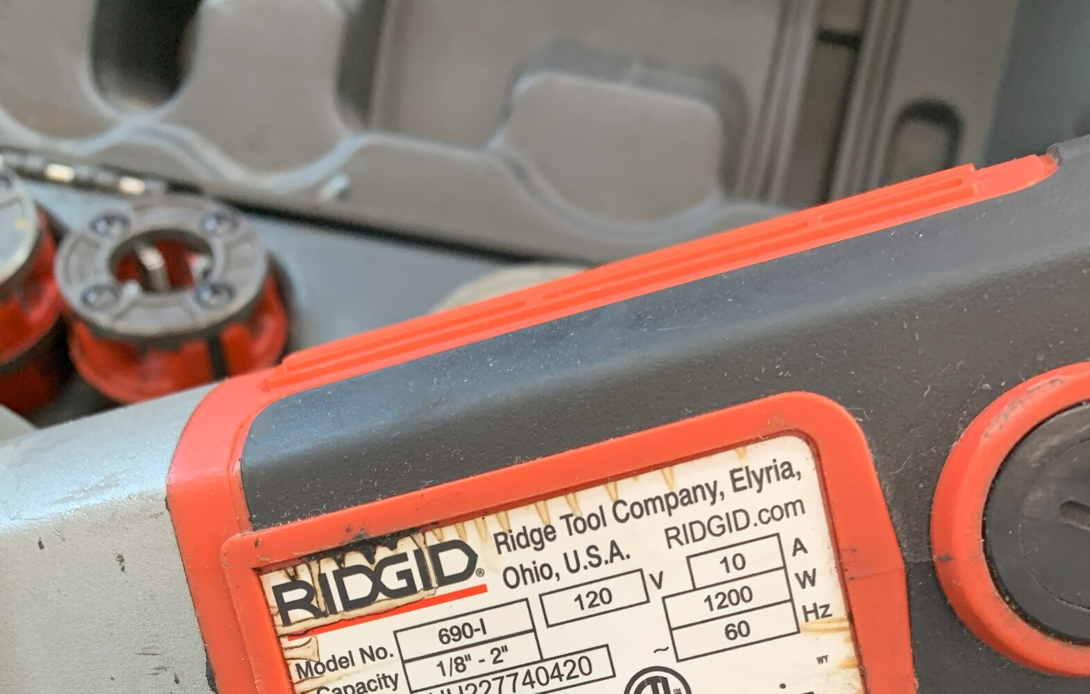 Ridgid 690-I Pipe Threader with 1/8