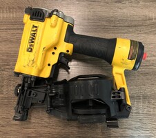 Dewalt 15 Degree 1-3/4 in. Pneumatic Coil Roofing Nailer - DW45RN