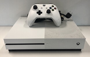 Microsoft Xbox One S Console with Wires & Controller