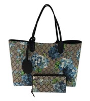 Gucci GG Blooms Supreme Reversible Tote with Matching Wallet