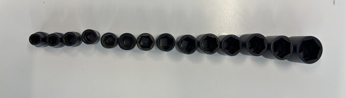 Snap On 3/8" Drive 14 Piece 6-Point Metric Shallow Impact Socket Set 8-24mm