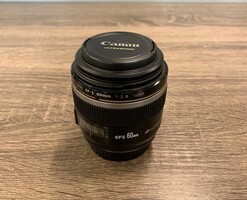 Canon EF-S 60mm 1:2.8 USM Lens